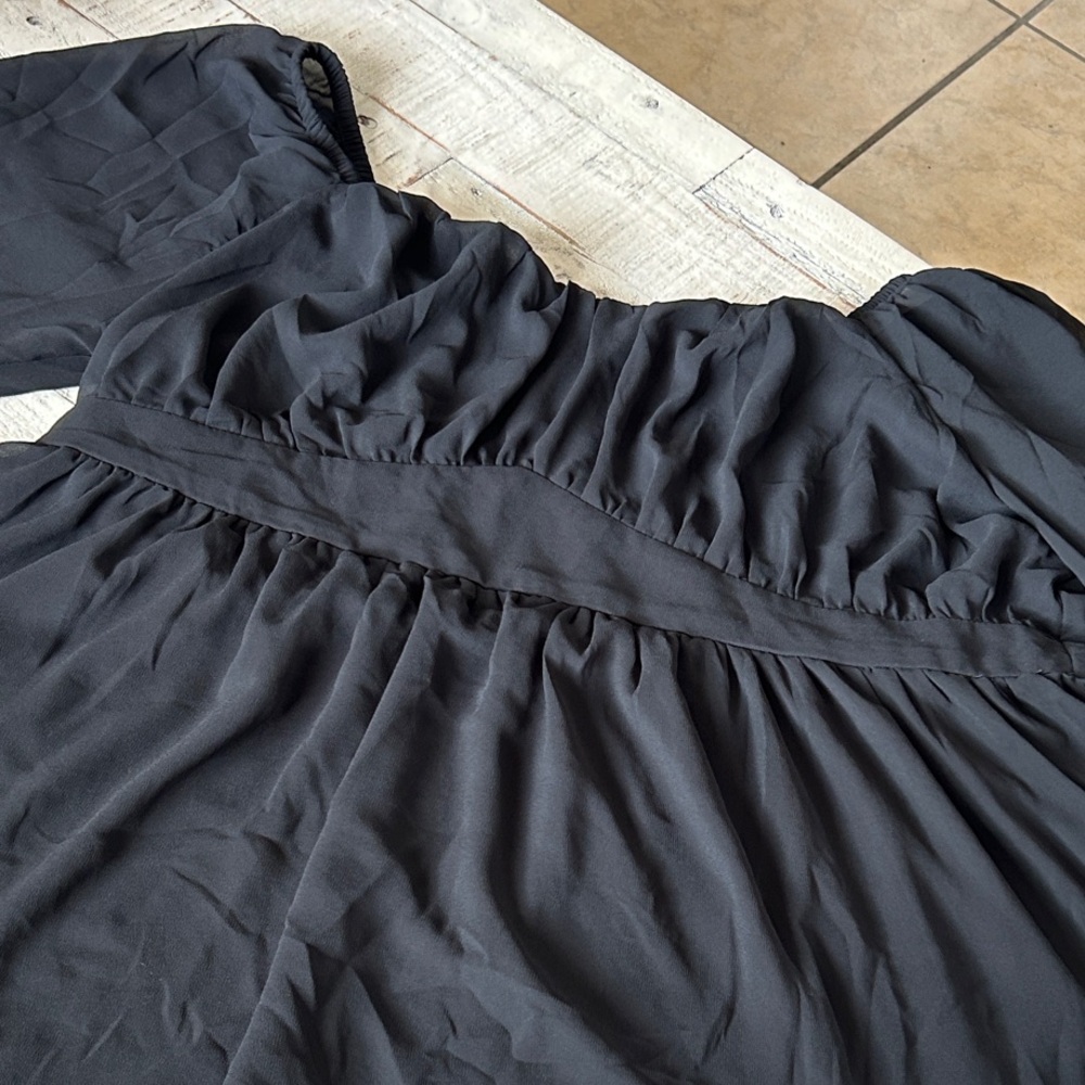 Torrid Black Off-Shoulder Long Sleeve Blouse